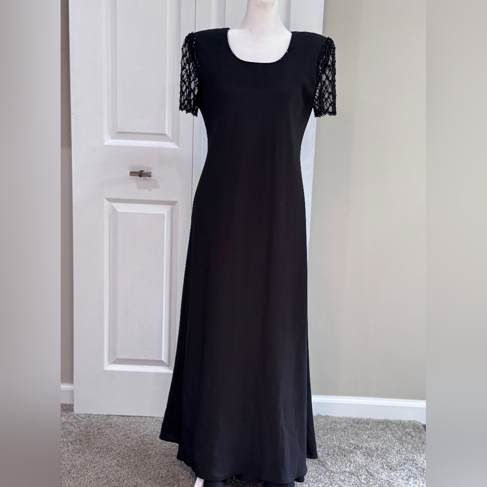 Jessica Howard Black Maxi Dress with Lace Sleeves